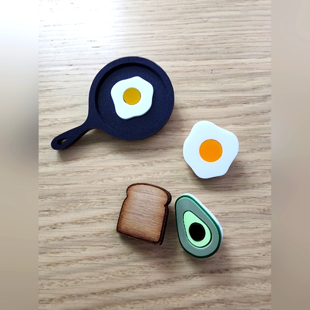*FINAL* Kimchi Coconut Breakfast Brooch set